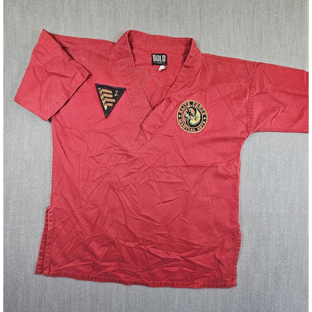 Bold Look Red Karate Top Embroider Logo Short Sleeve Sz Medium